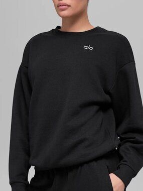 NWT Alo Yoga Accolade Black Crew Neck Pullover - Size M
